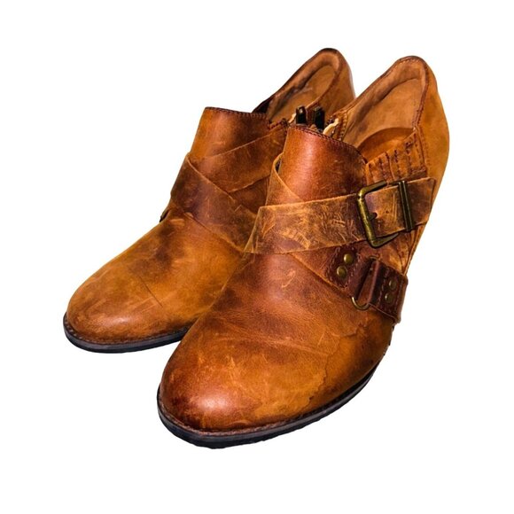 Clark “Heath Woodlark” Brown Distressed Leather Stacked Heel Ankle Booties 9M - Picture 2 of 12